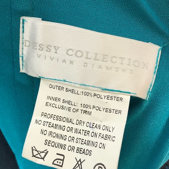 Beautiful Emerald Formal Gown - Picture 4 of 4